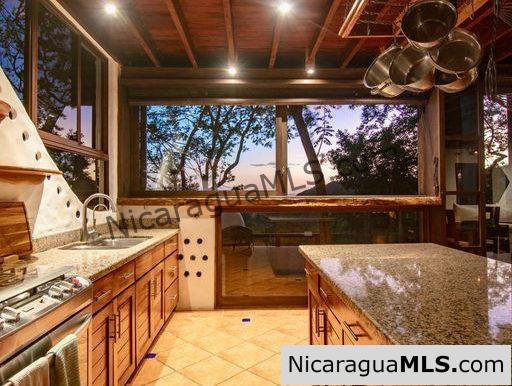 Luxury Off Grid Jungle Oasis in San Juan Del Sur Nicaragua