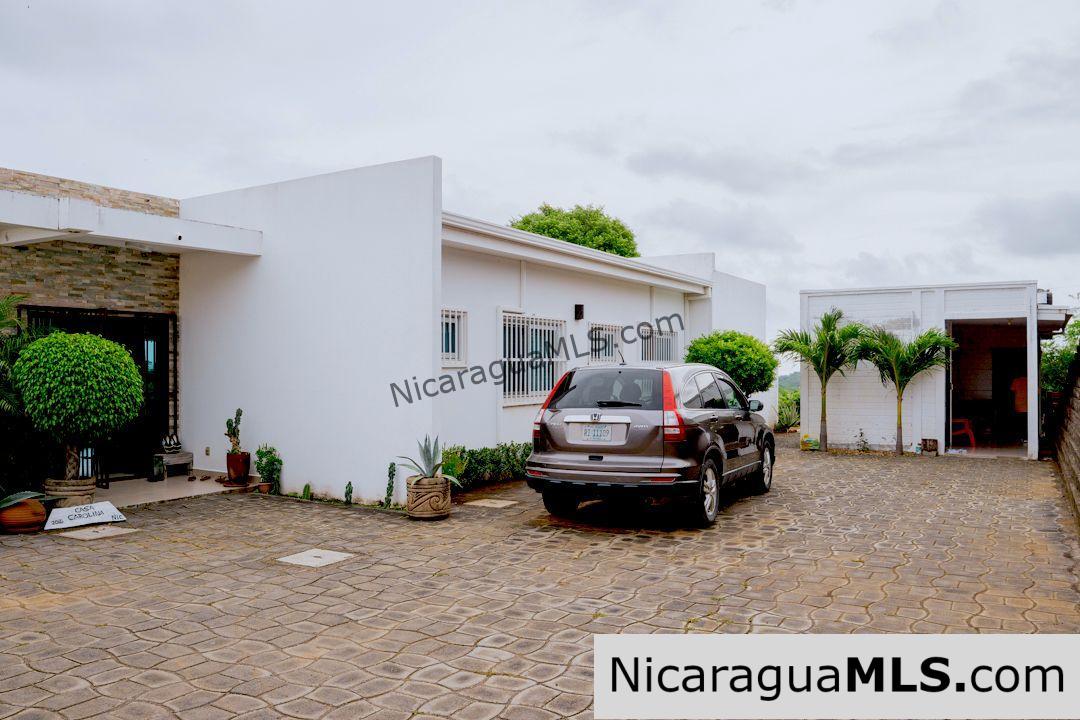 Casa Carolina Overlooking San Juan del Sur Bay