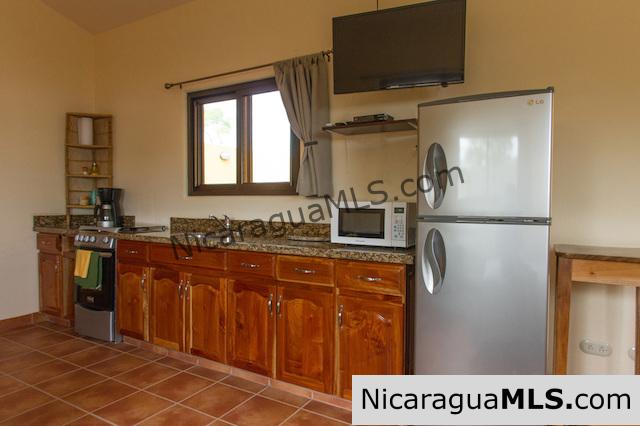 Gorgeous Surf front Hacienda Iguana Home