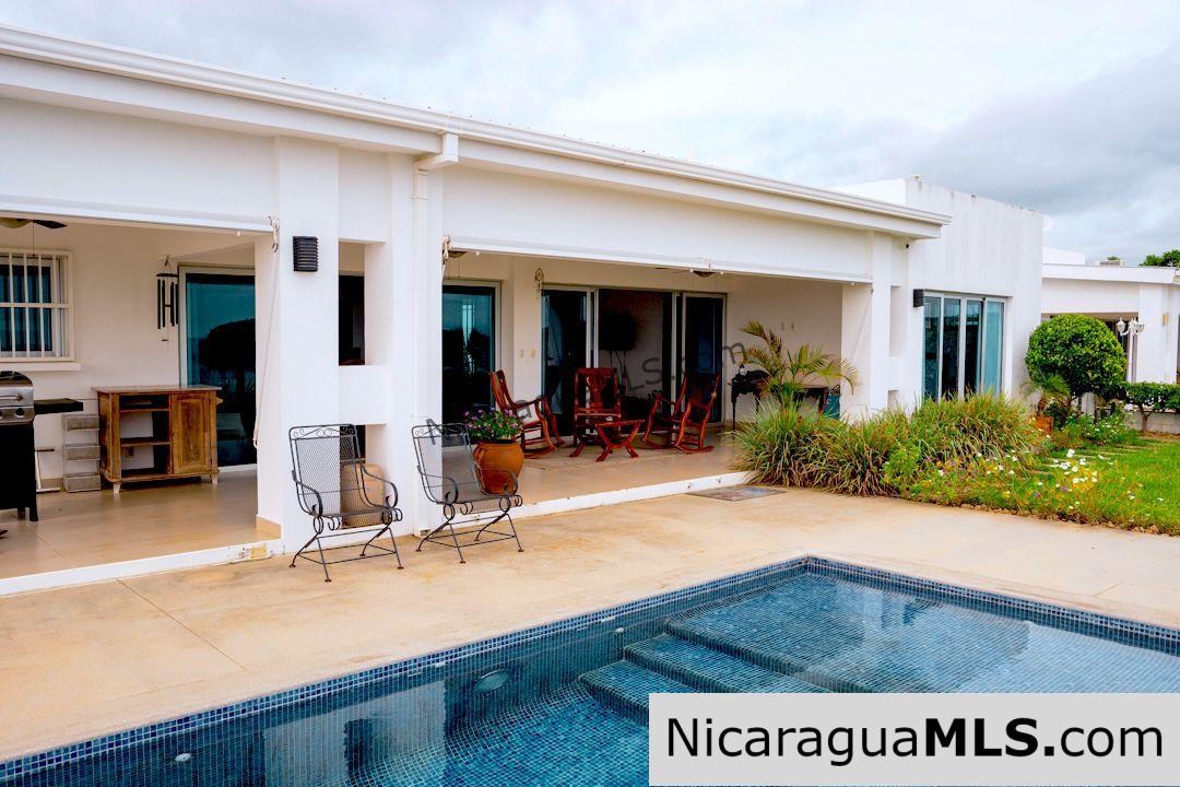 Casa Carolina Overlooking San Juan del Sur Bay