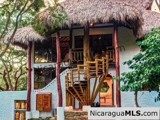 Luxury Off Grid Jungle Oasis in San Juan Del Sur Nicaragua