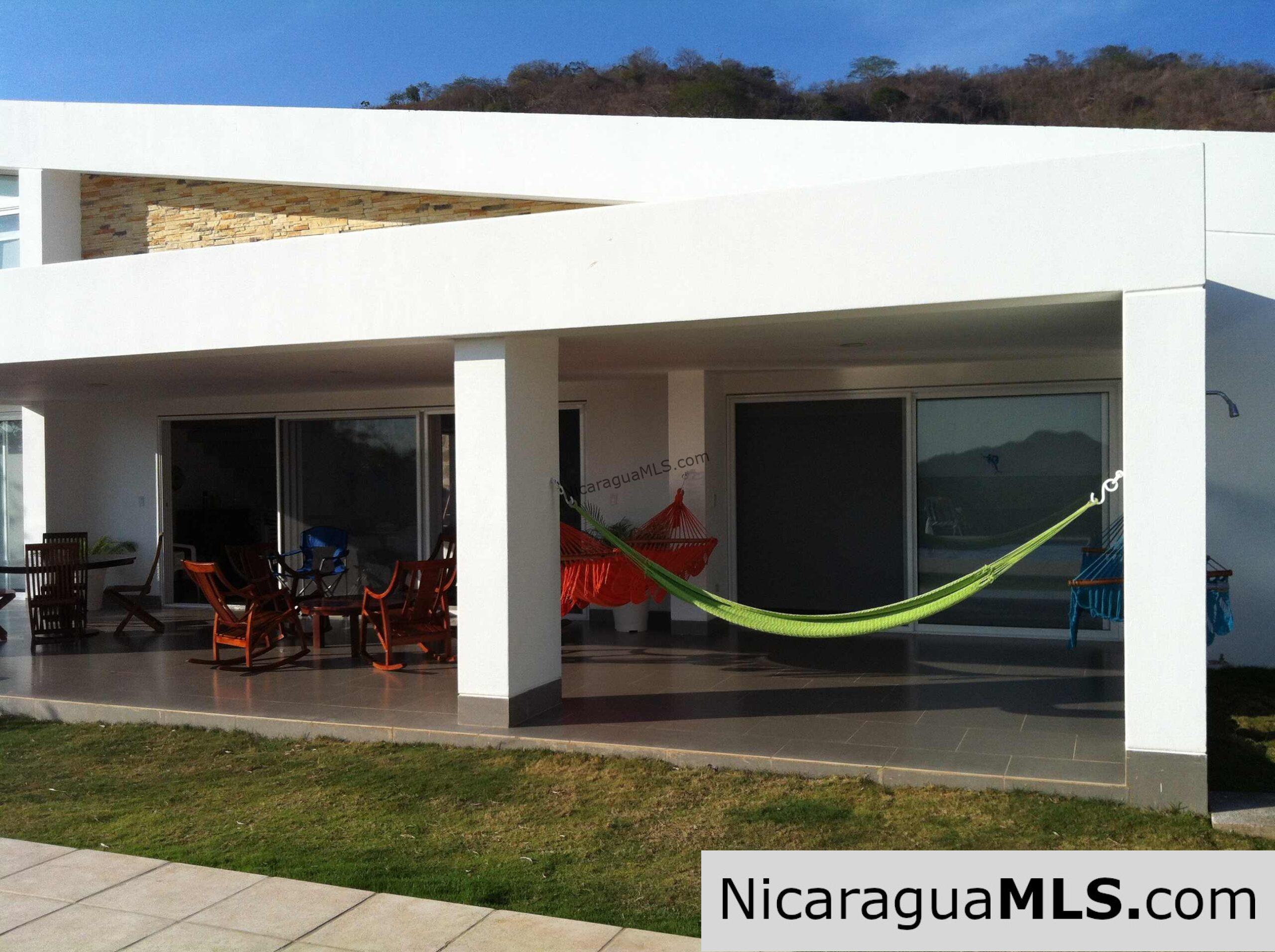 Oceanview Home at Lomas de Palermo