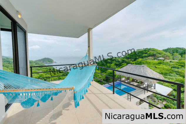 Casa Dos Vistas in Pacific Breezes