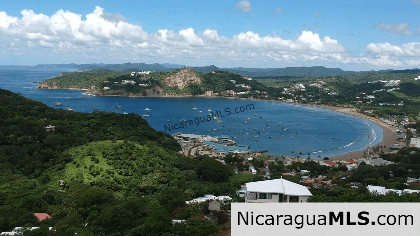 Casa Dos Vistas in Pacific Breezes