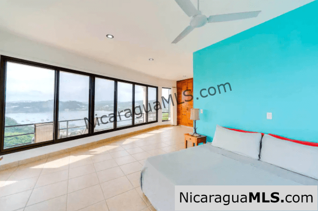 Casa Dos Vistas in Pacific Breezes