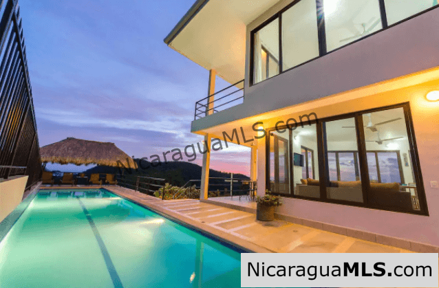 Casa Dos Vistas in Pacific Breezes