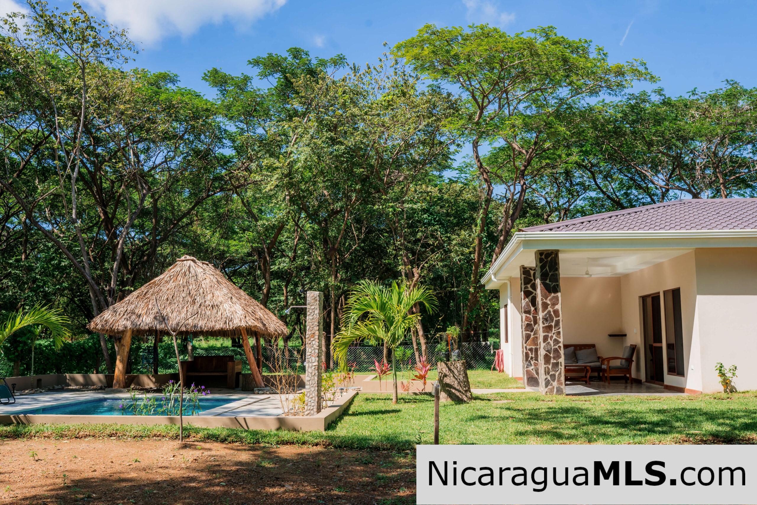 Country house in Bosques del Mar.