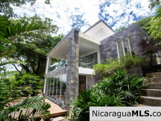 4 Bedrooms house, Mona Gaia in Mombacho, Granada.