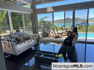 Elegant living with SJDS whitewater bay views - just completed!